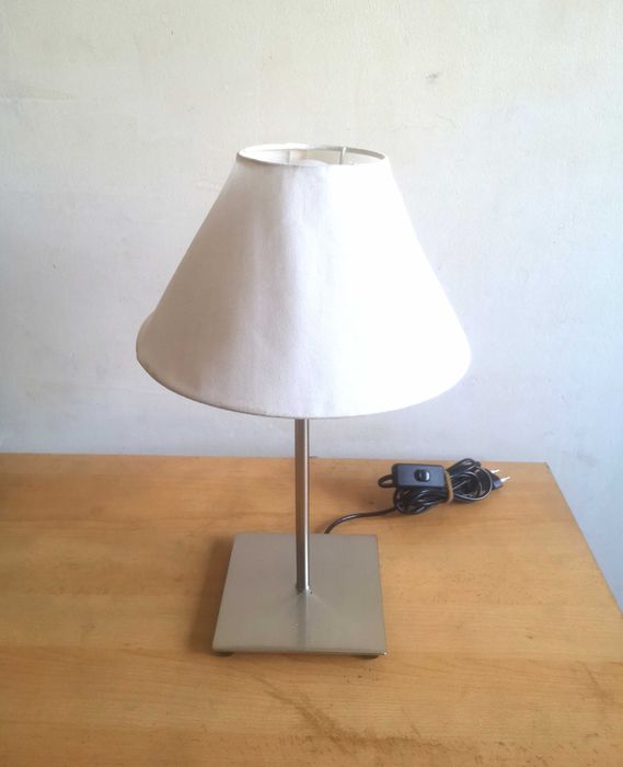 Veioză lampă     .