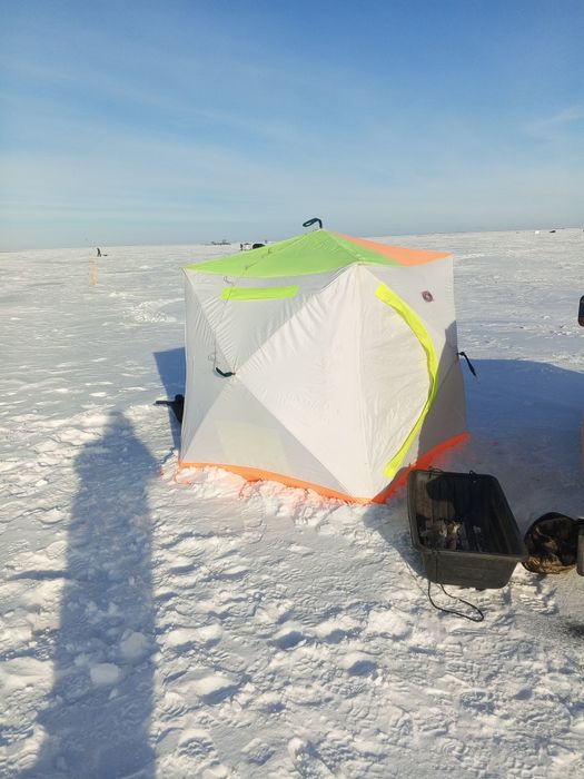 Продам зимняя палатка