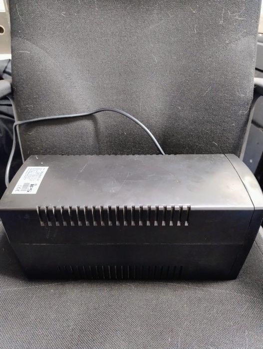 Ups  720w amanet Canta