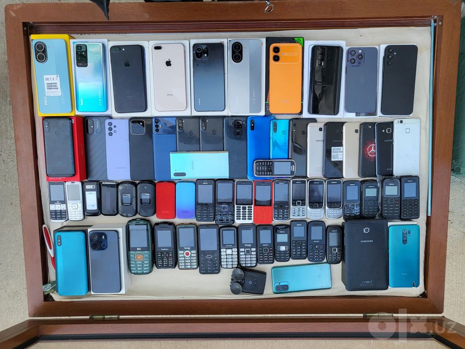 Telefonlar sotiladi