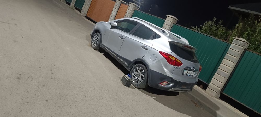 Автомобиль Jac s3 2016 года