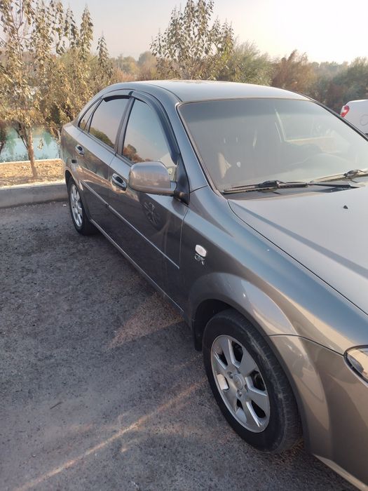 Jentra sotiladi 2014 yil 2015 salondan chiqgan 2 evro