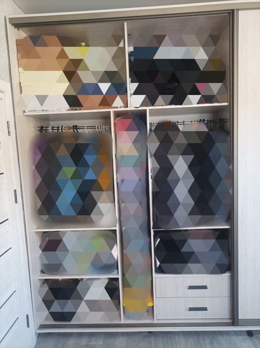 Продам большой шкаф купе