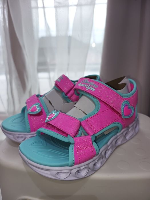 Skechers cu lumini
