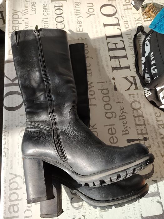 Естествена кожа Ботуши. Топли зимни черни ботуши от естествена кожа