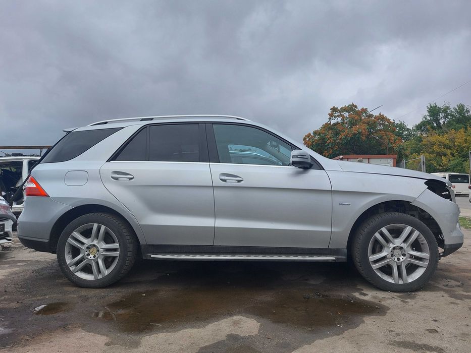 На Части: Mercedes-Benz ML 166 350 CDI BlueTEC 258 кс 2012 Ляв Волан
