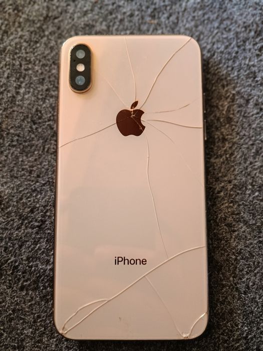 iPhone XS sotiladi