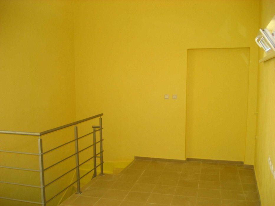 Дава се под наем Магазин в Варна, Колхозен пазар - 80 кв.м за 357 € - Снимка #3