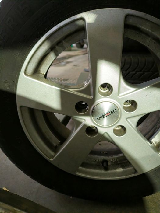 Set 4 jante aliaj R15, 5×112, echipate cu anvelope de vară 195/65/15