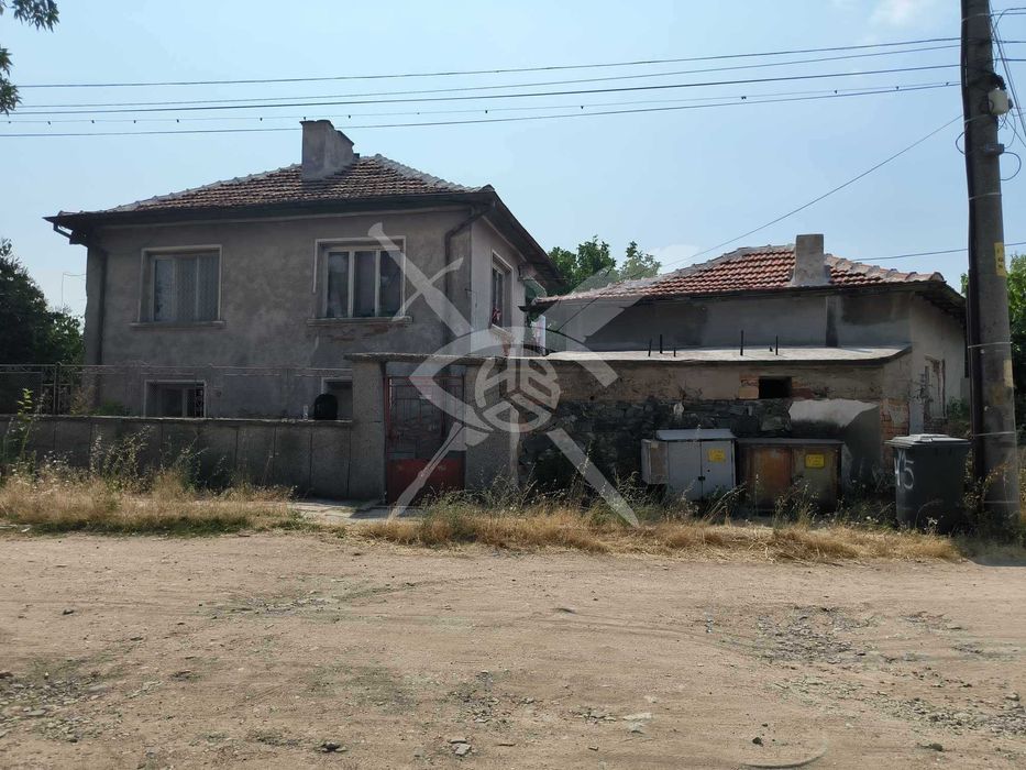 Продава се Къща в София, Хладилника - 82 кв.м за 330 €/кв.м - Снимка #1