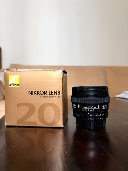 Obiectiv Nikon AF Nikkor 20mm f/2.8D Full-Frame