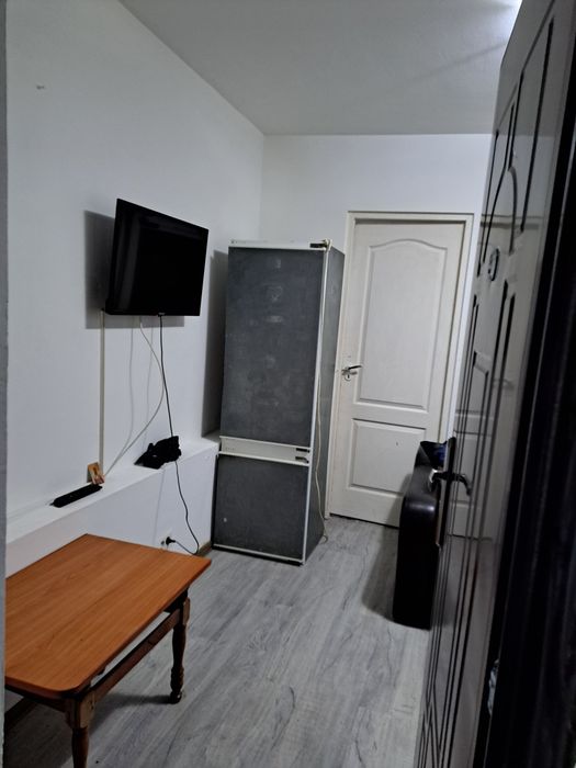 Garsoniera de închiriat