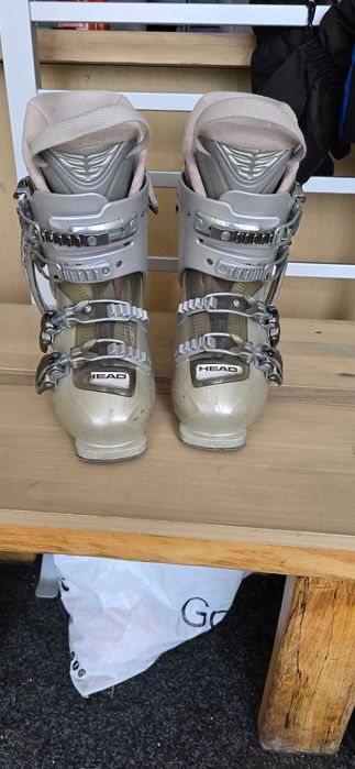 Ски обувки различни модели 40-40.5 номер