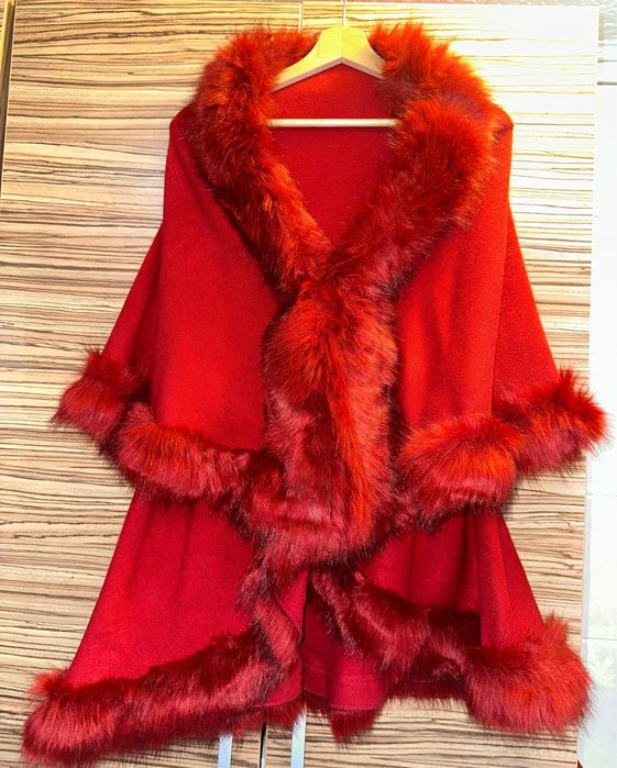 Poncho cu blanita