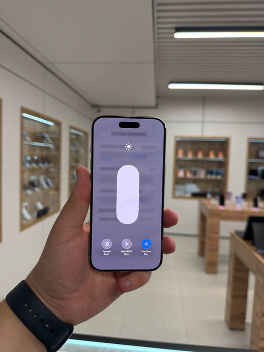 iPhone Air 256GB 48990