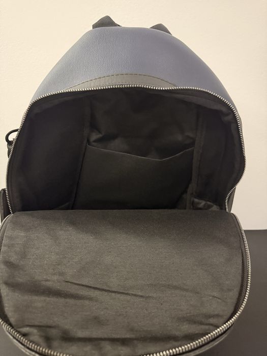 Ghiozdan Louis Vuitton LV calitate deosebita nou ideal ptr cei ce au grija sa se poarte si sa arate impecabil cadou scoala rucsac geanta umar borseta