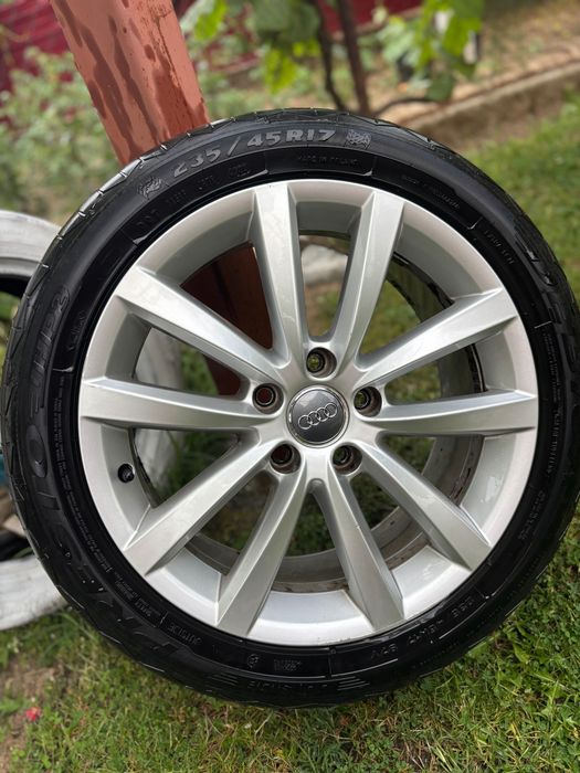 Vând set 4 jante originale Audi 17”, 7.5Jx17 ET47.Jante drepte, fără fisuri sau suduri.