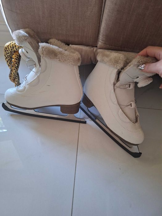 Детски обувки за лед