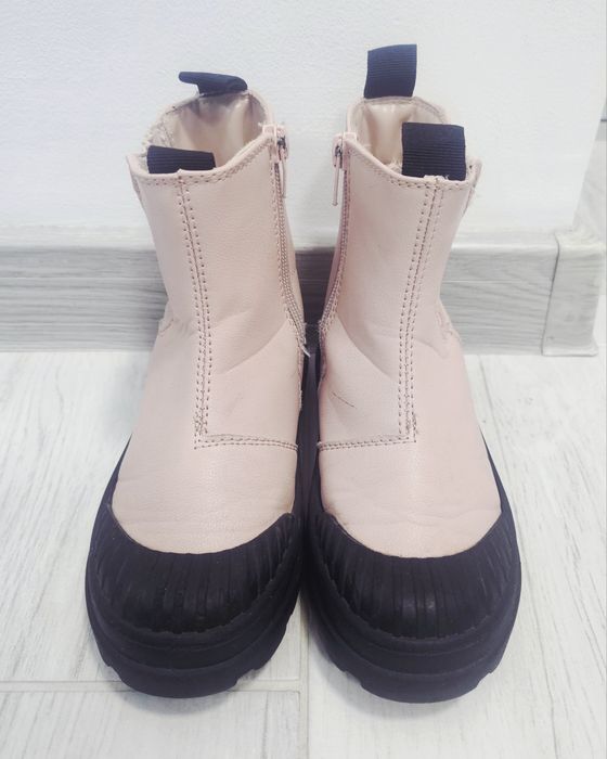 Розови детски боти