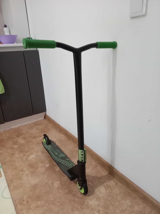Продам самокат детский