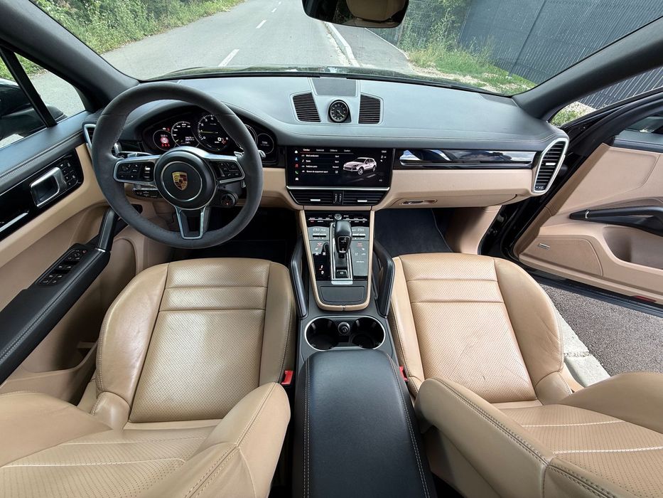 Porsche Cayenne garanție, panoramic, BOSE, camere 360, sport chrono, PASM