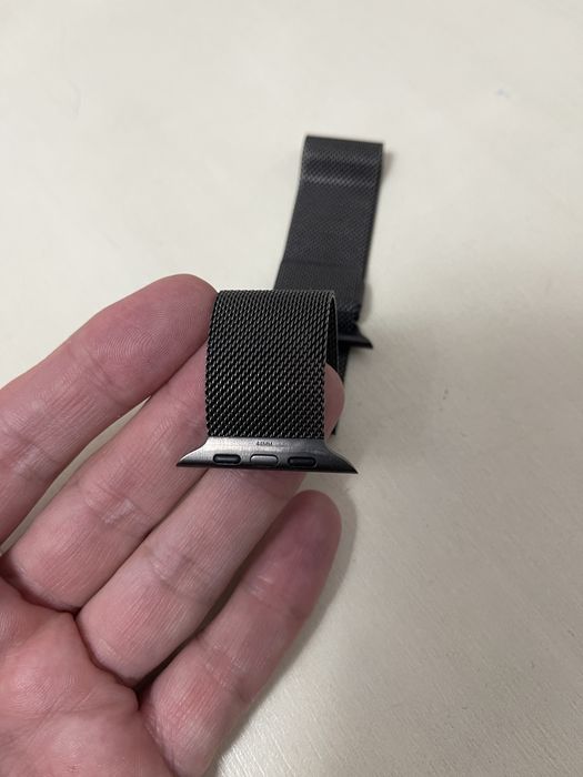 Apple watch milanese loop