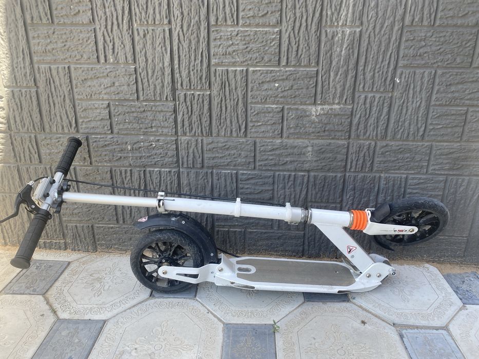 Продам детский самокат-Urban Scooter