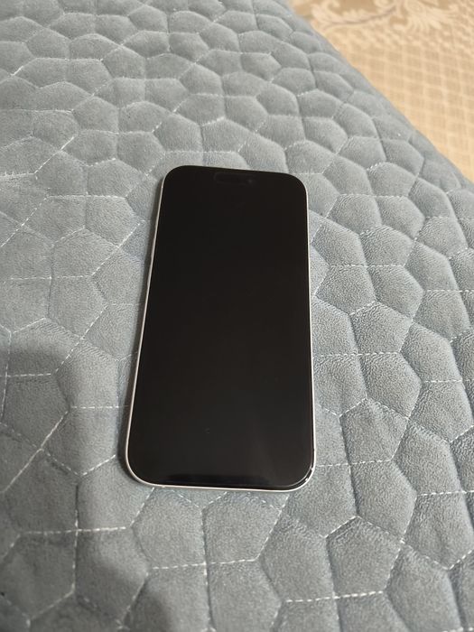 Продам Iphone 17