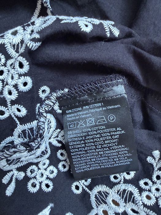 Top Negru Cropped H&M Divided cu Broderie
