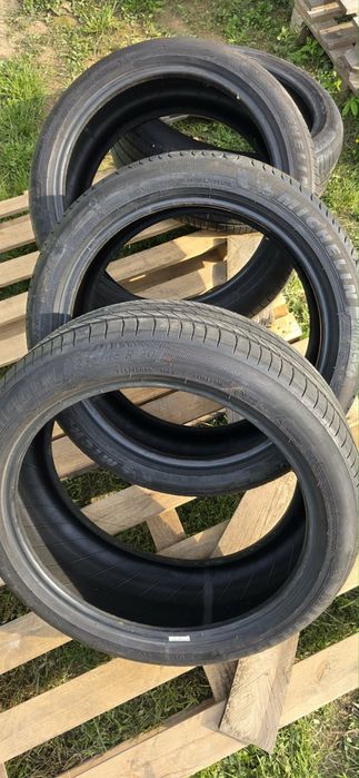Michelin Primarcy  4   235 45 R20