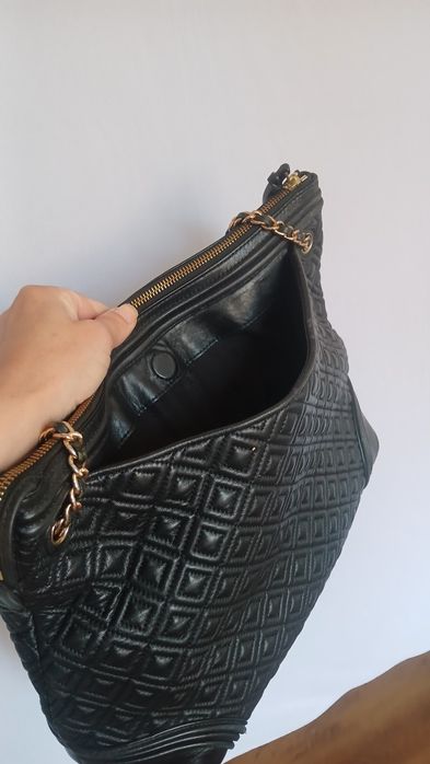 Max Mara, Tory Burch, Furla- €40