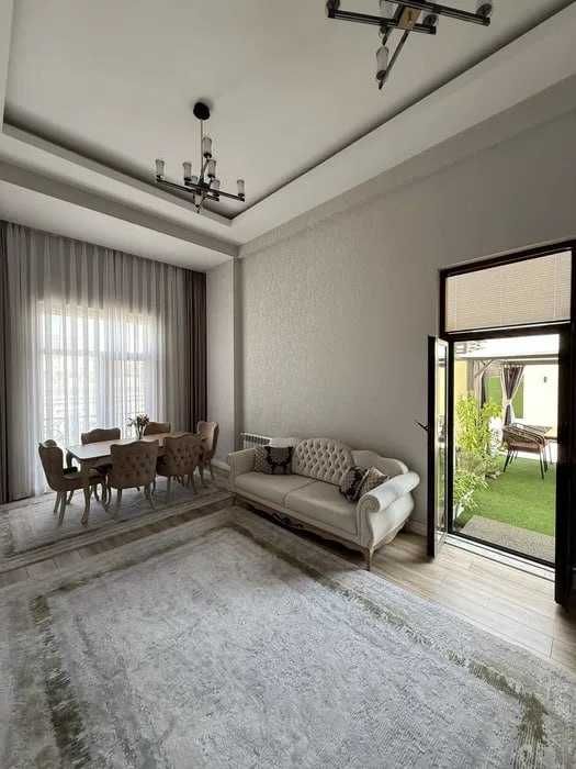 Продается квартира 
Шайхонтахурский район
ЖК Boulevard 111м2+терасса