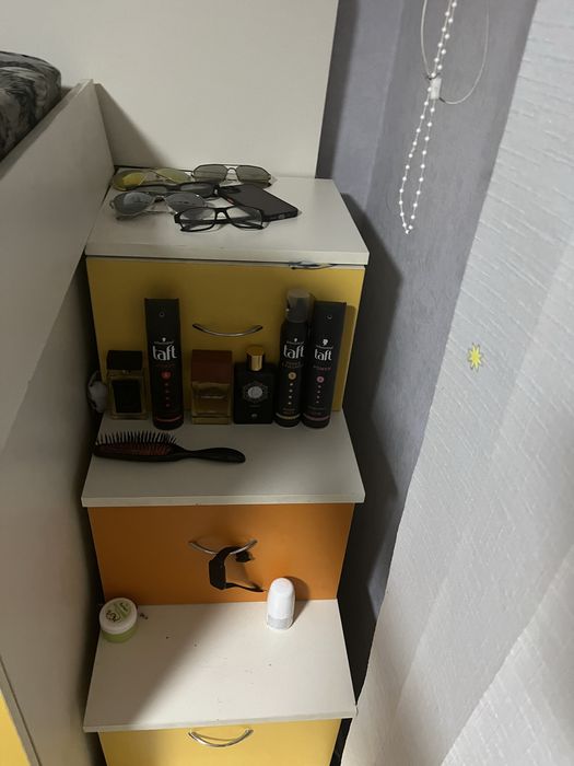 Легло на 2 етажа с гардероб и място за съхранение