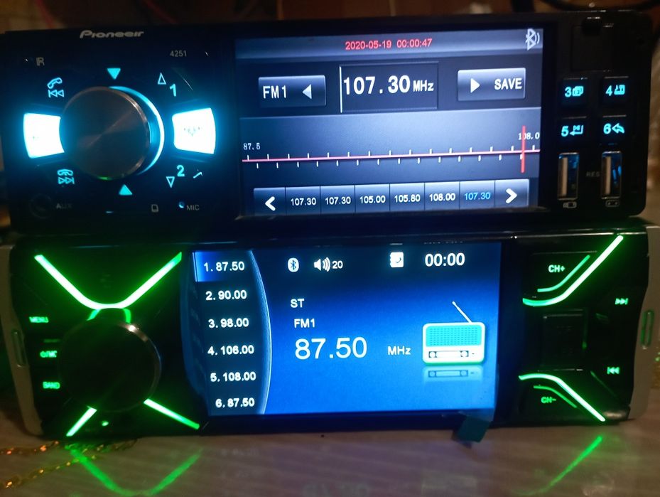 Магнитола с дисплеем Bluetooth Aux