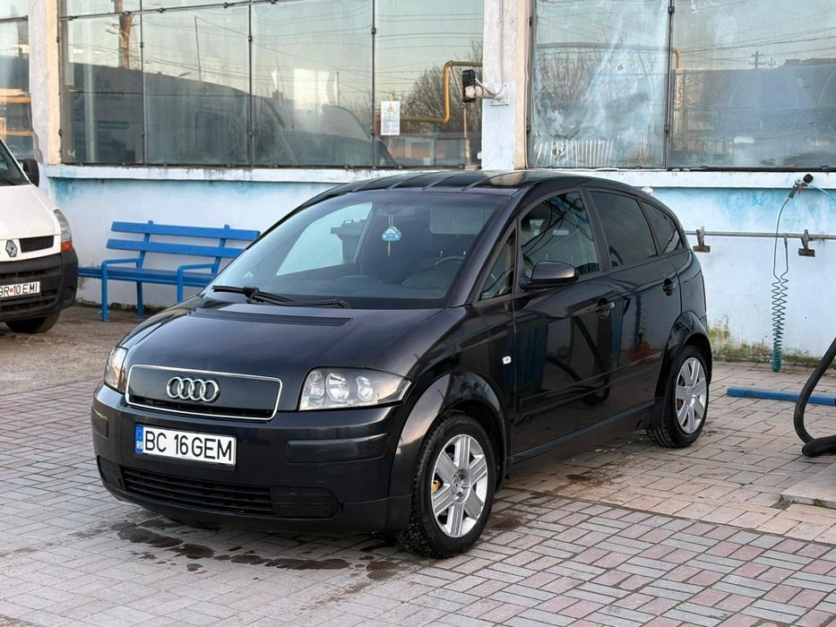 Vând Audi A2 intretinut
