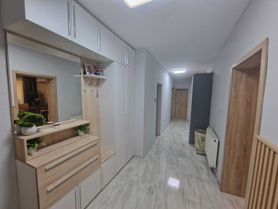 Продава се Многостаен апартамент в Благоевград, Освобождение - 115 кв.м за 1587 €/кв.м - Снимка #3