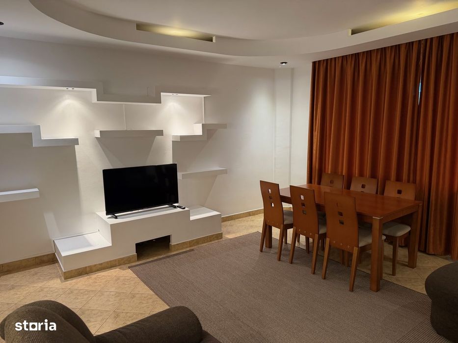 Apartament 3 camere,cu garaj,Zona Centrala