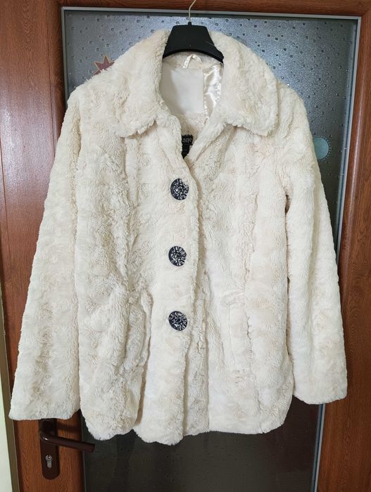 Пухено дамско палто