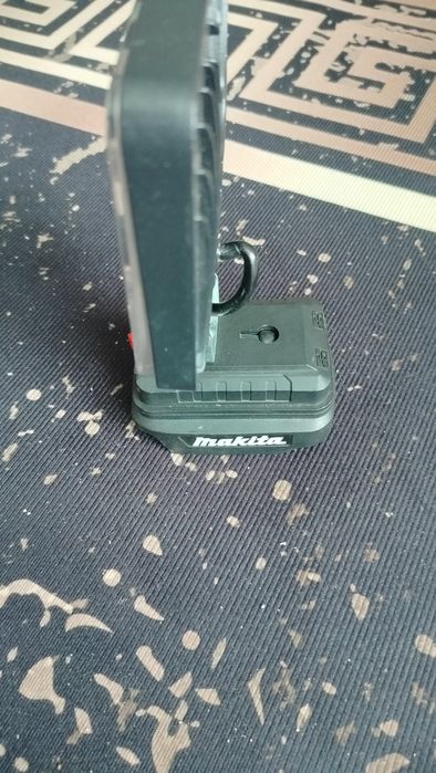 Продам фонарь прожектор