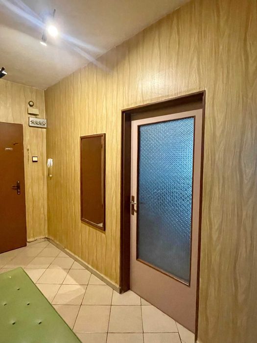 Тристаен апартамент във Връбница 1