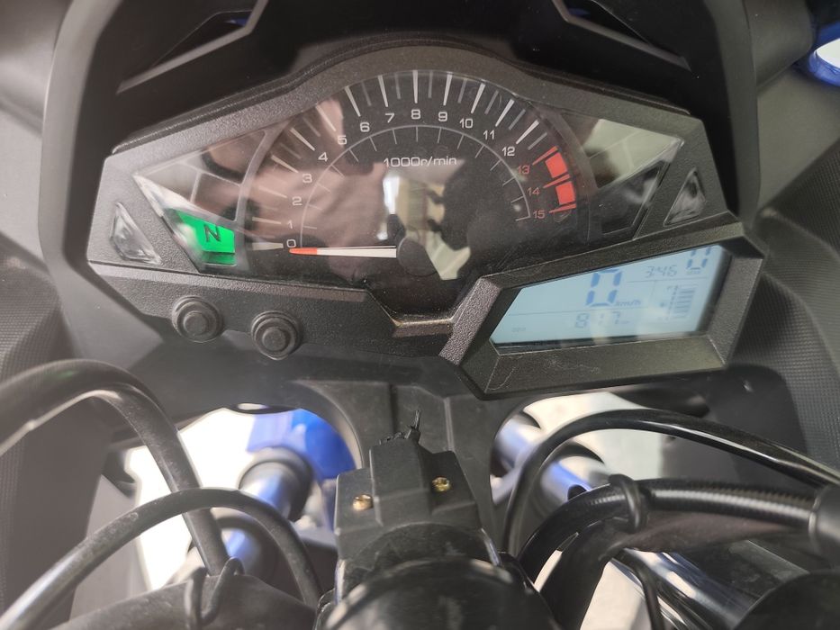 Biklend R3 motosikl