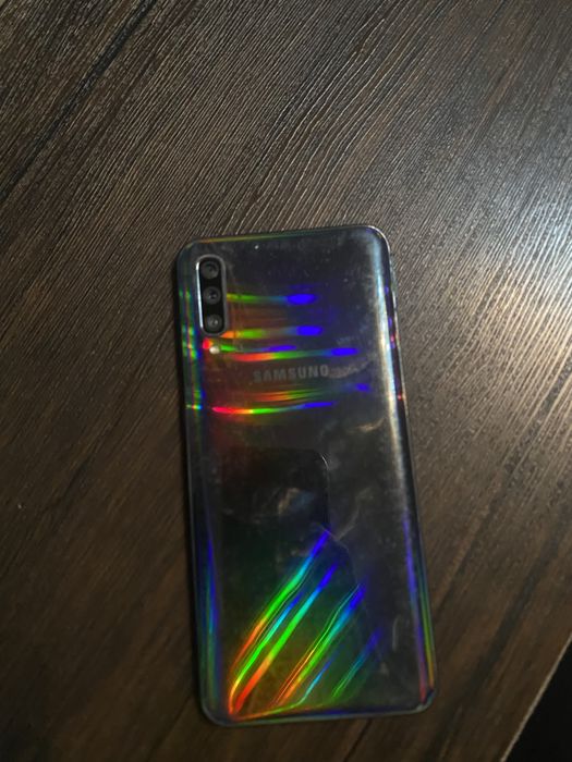 Самсунг А50 в хорошем качестве
