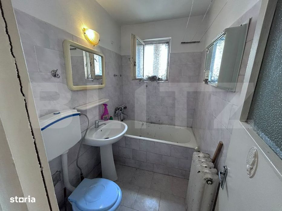 Apartament 3 camere, decomandat, Etajul 3