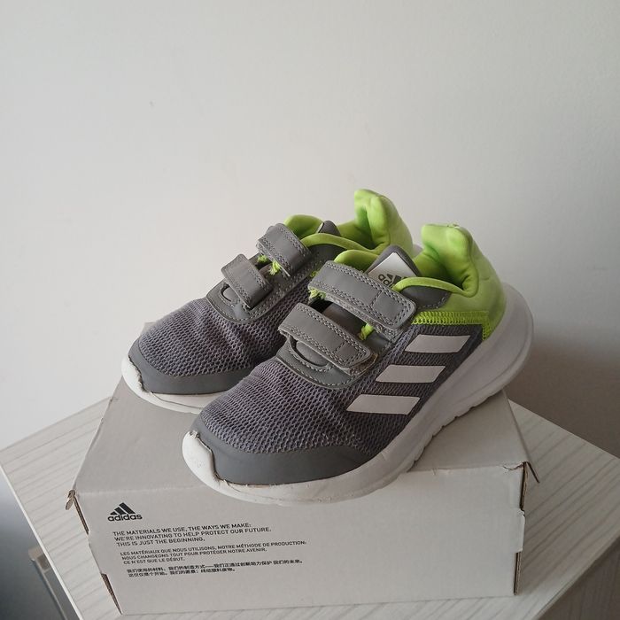 Маратонки адидас  31 номер