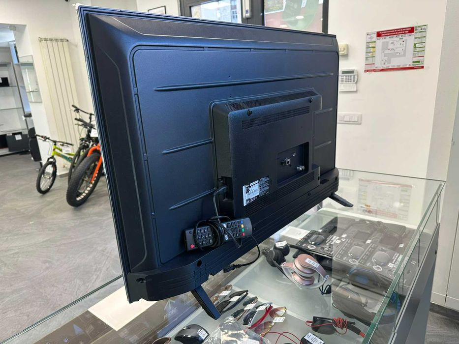 Smart TV 110cm LG 43UQ70003LB (ECA27 B.51271)-Garantie 2 ani!