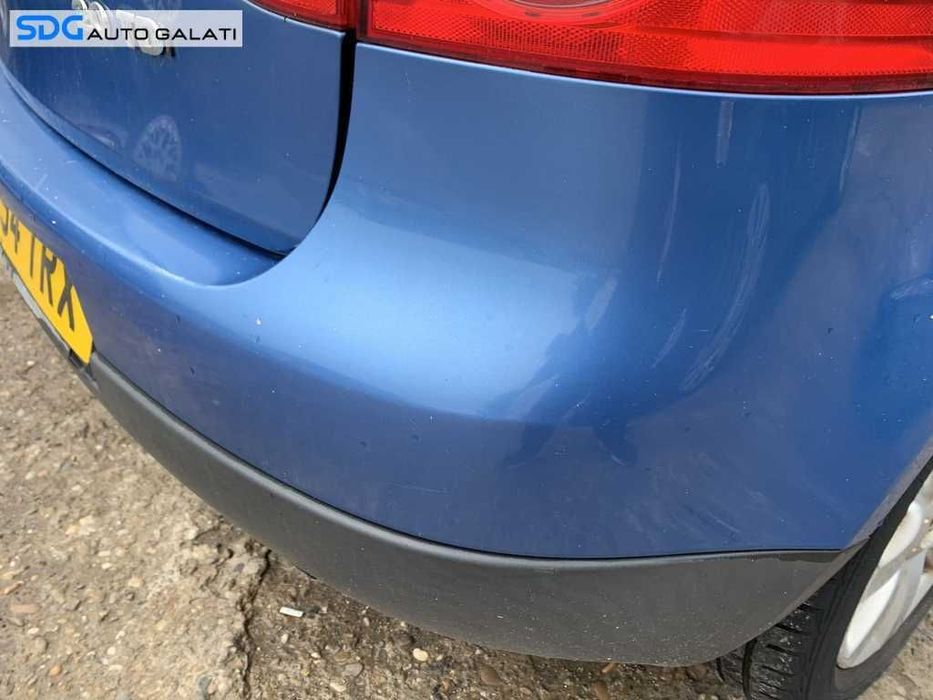 Bara Spate Completa / Spoiler VW Golf 5 Hatchback 2004 - 2008 Cod Culoare LC5G