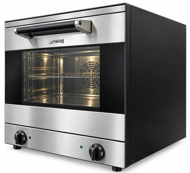 Професионална конвекционна фурна Smeg ALFA 31