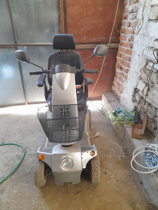 Електрическа количка