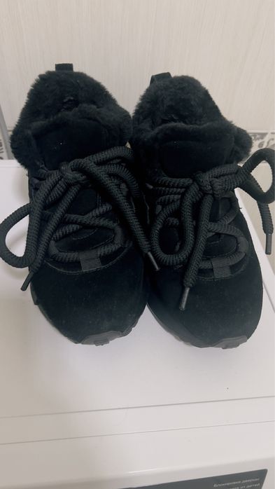 Кроссовки зимние