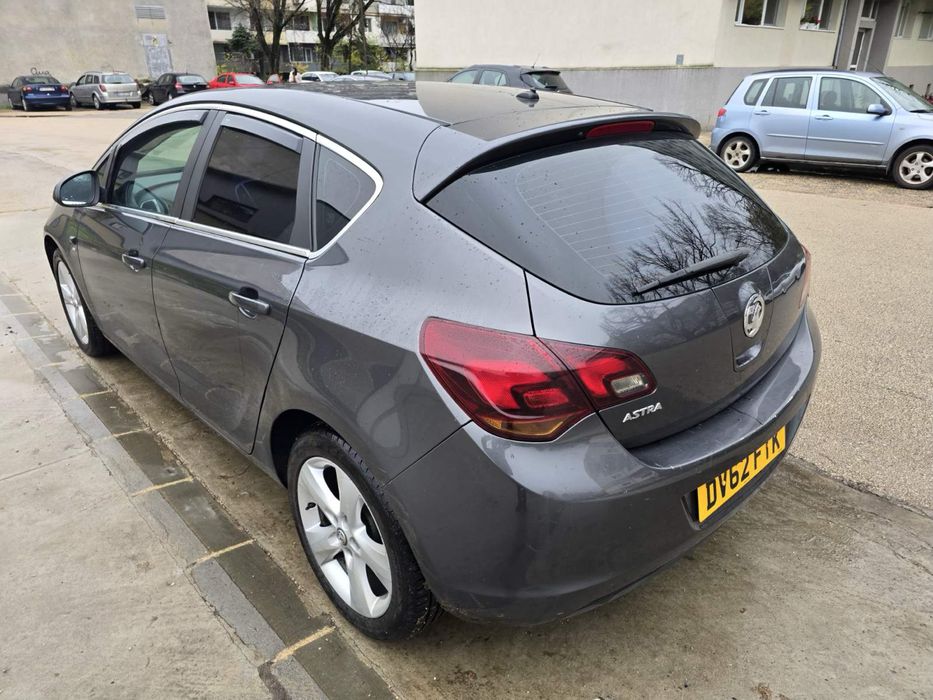 Opel Astra J 2012г 1.6 116 к.с. На части
